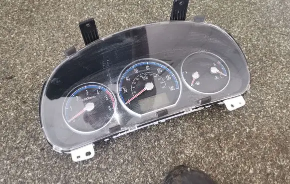 Hyundai Santa Fe Speedometer (instrument cluster) 940012B380