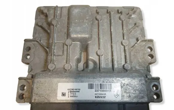 Renault Megane III Engine control unit/module ECU 237106691R 237105943R A2C98149700