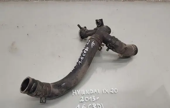 Hyundai ix20 Engine coolant pipe/hose