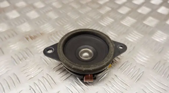 Lexus GS 250 350 300H 450H Panel speaker 8616030D90
