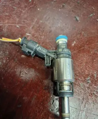 Audi A4 S4 B8 8K Fuel injector 06H906036H 026150074