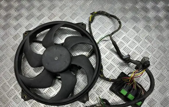 Citroen Xsara Picasso Radiator cooling fan shroud 1831237016