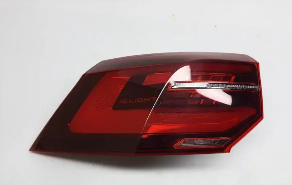 Volkswagen Golf VIII Rear/tail lights 5H0945207A