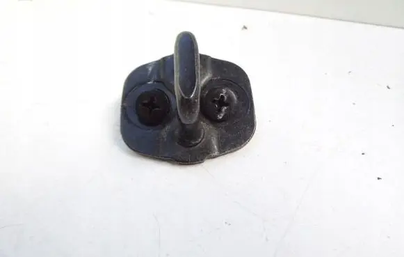 Nissan Qashqai Front door lock loop/hook striker 