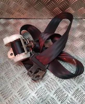 Toyota Yaris Rear seatbelt H073901