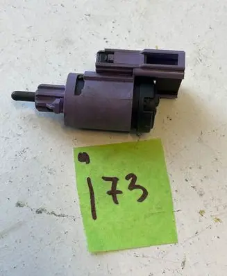 Volkswagen Touareg I Brake pedal sensor switch 1J0945511D 19322000 03939