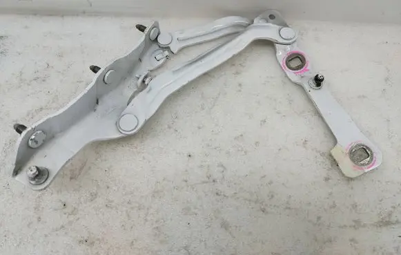 Tesla Model X Tailgate/trunk/boot hinge