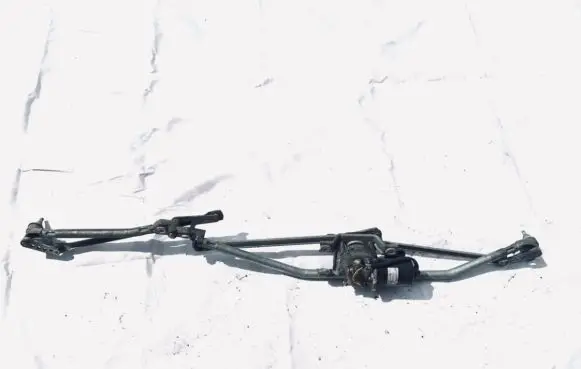 Opel Vectra B Front wiper linkage and motor