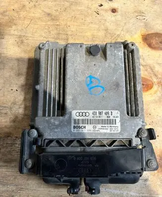 Audi A8 S8 D3 4E Engine control unit/module 4E0907409B 0281011684