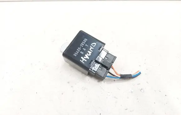 Hyundai Santa Fe Window wiper relay 954202B500