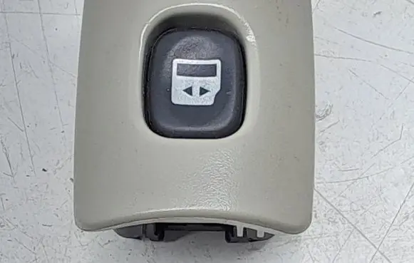 Lancia Voyager Electric sliding door switch P1ES33BD1AB