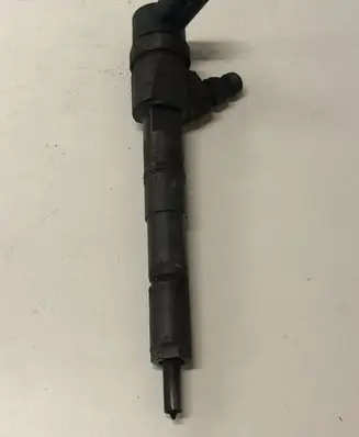 Fuel injector