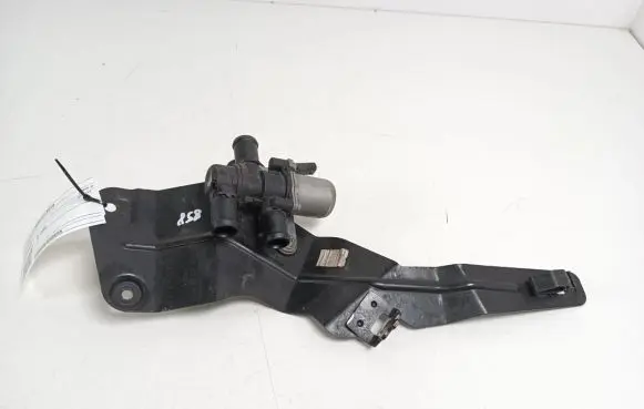 Volkswagen PASSAT B8 Valve 5Q0906457C