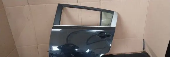 KIA Sportage Rear door 