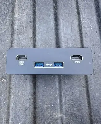 Land Rover Discovery 5 USB socket connector GJ3219E130AE