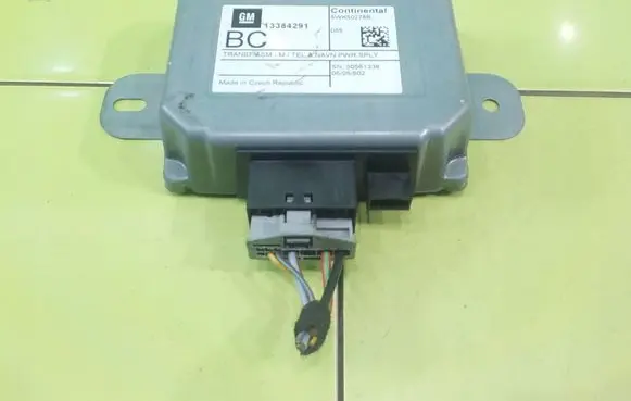 Honda Insight Engine control unit/module 37820RBJE13 17AB6