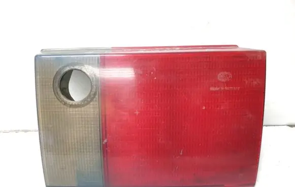 Audi A6 S6 C4 4A Tailgate rear/tail lights 4A0945094