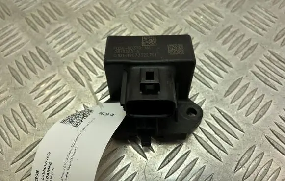 Ford Mustang VI Fuel pump relay FU5A9D370MA