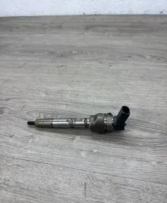 BMW 3 F30 F35 F31 Fuel injector 8514148 0445110743