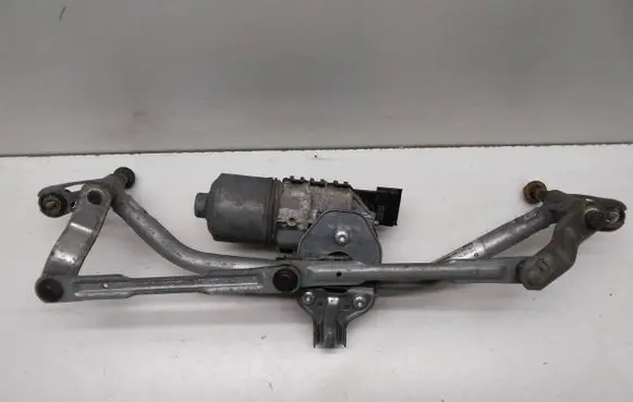 Peugeot 207 Front wiper linkage and motor 0390241540 9650380780