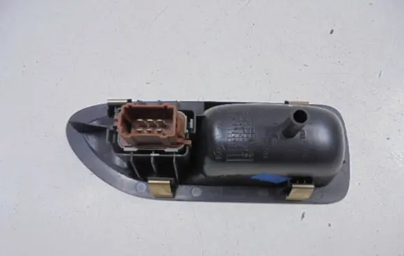 Renault Laguna II Electric window control switch 8200317493
