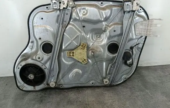 KIA Ceed Front door window regulator with motor 824701H020