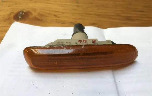 BMW 3 E46 Front fender indicator light 63138370719