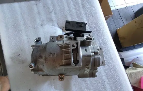 Air conditioning (A/C) compressor (pump)