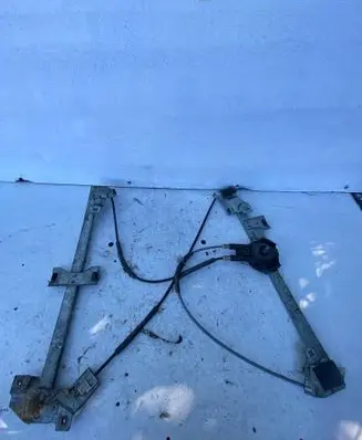 Citroen Berlingo Front door manual window regulator