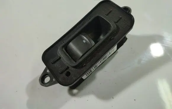 Subaru Legacy Electric window control switch