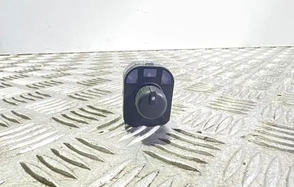 Audi A4 S4 B7 8E 8H Wing mirror switch 8E0959565