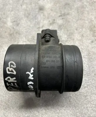 Skoda Superb B5 (3U) Mass air flow meter 074906461B 0281002461