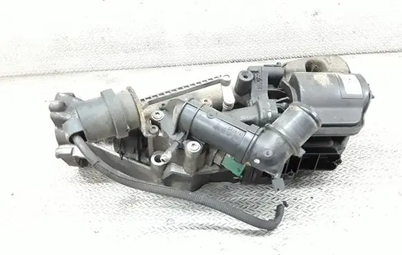 Opel Astra J Thermostat/thermostat housing 55577443