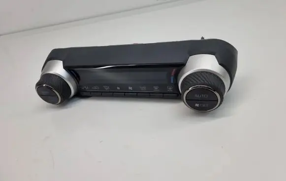 Toyota RAV 4 (XA50) Climate control unit 5590042600