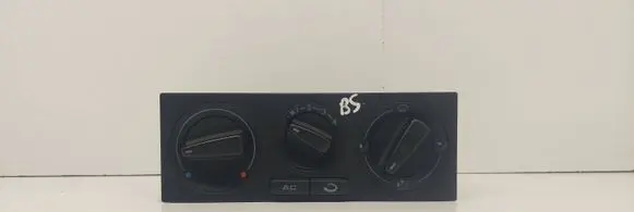Volkswagen PASSAT B5 Climate control unit 1J0820045D H35K26 90151101000