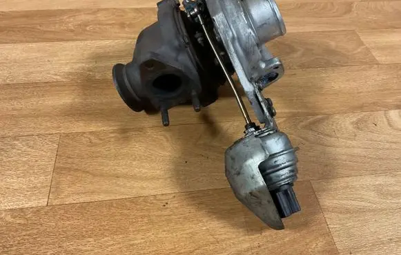 Opel Insignia A Turbo 55570748 7861371 MCV09908R