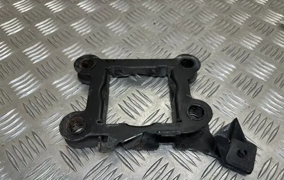 Citroen DS5 Front bumper mounting bracket 9800645680