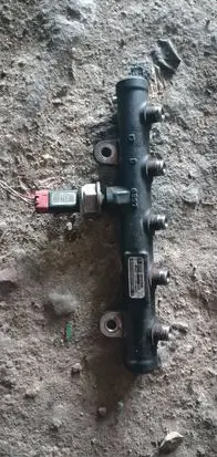 Citroen C5 Fuel main line pipe 9681649580