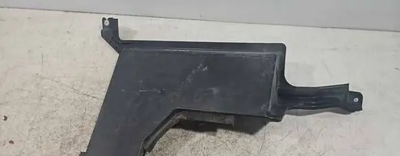Nissan Leaf I (ZE0) Radiator trim 628233NA0A