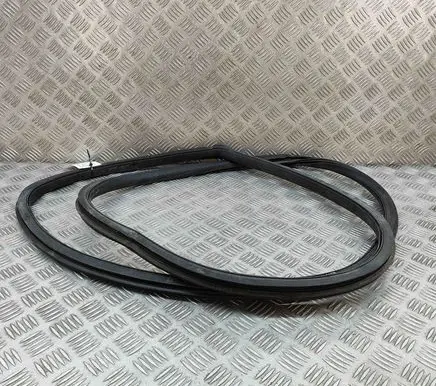 Volkswagen Caddy Rubber seal rear door 2K5843792F