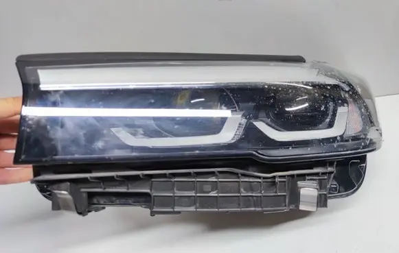 Renault Kangoo III Headlight/headlamp 260608411R