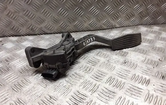 KIA Cerato Accelerator throttle pedal 327002F200