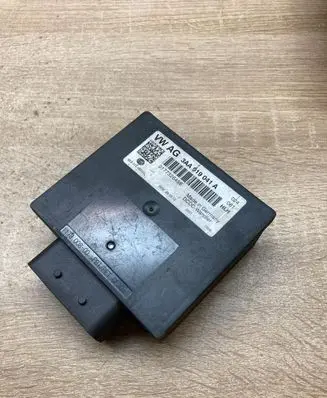 Volkswagen Golf VI Voltage converter/converter module 3AA919041A