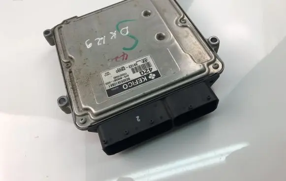 Hyundai i30 Engine control unit/module 391222B080