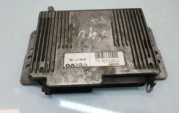 Volvo S40, V40 Engine control unit/module S113727101F 308572570A