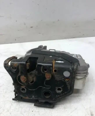 Audi A5 8T 8F Front door lock