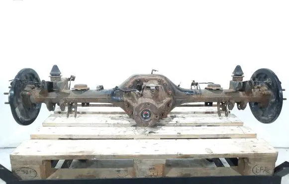 Nissan Navara D23 Rear axle beam with reductor 