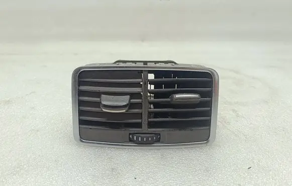 Audi A6 S6 C6 4F Rear air vent grill 4F0819203B