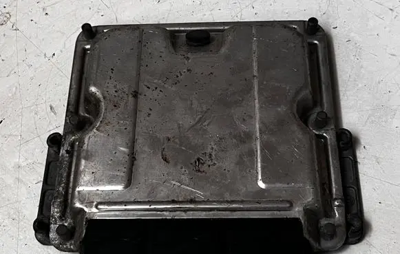Renault Master II Engine control unit/module 0281011254