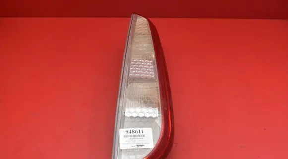 Ford Focus C-MAX Rear/tail lights 8M51-13404-C